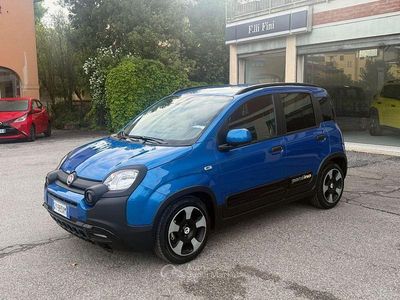 Usata Fiat Panda Cross Cross 69 CV (50 kW) 2025 Bianco Utilitaria