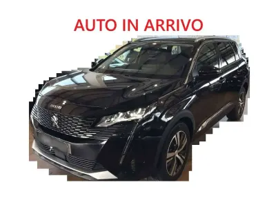 Usata Peugeot 5008 Allure 131 CV (96 kW) 2022 Nero SUV