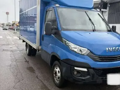 Occasion Iveco Daily 155 ch (114 kW) 2019 Bleue Van