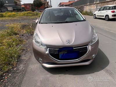 Usata Peugeot 208 2015 Grigio Utilitaria