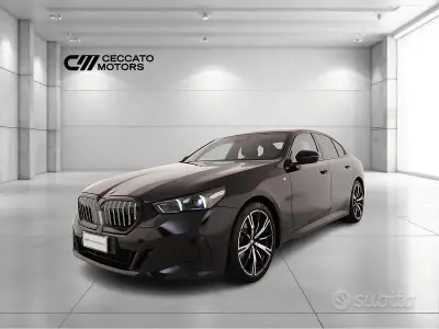 Usata BMW 520 M Sport 197 CV (144 kW) 2023 Nero Berlina