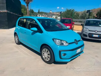 Usata VW up! Move 60 CV (44 kW) 2018 Blu Utilitaria