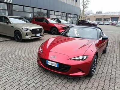 Nuova Mazda MX5 132 CV (97 kW) 2026 Soul red crystal Cabrio