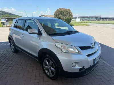 Begagnad Toyota Urban Cruiser