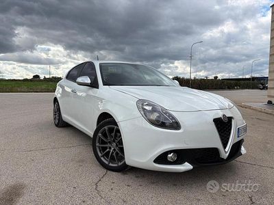 Usata Alfa Romeo Giulietta 2015 Bianco Utilitaria