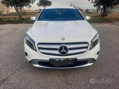 Usata Mercedes GLA200 136 CV (100 kW) 2014 Bianco SUV