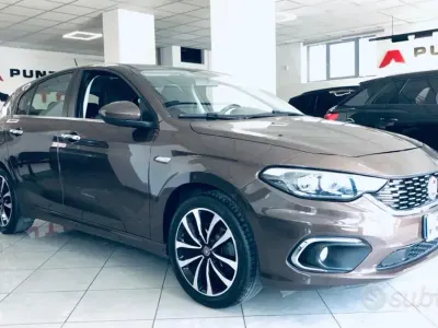 Occasion Fiat Tipo Mirror 120 ch (88 kW) 2020 Marron Berline