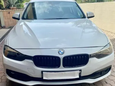 Usata BMW 320 Advantage 190 CV (139 kW) 2015 Bianco Station wagon
