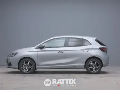 Nuova MG MG3 Luxury 102 CV (75 kW) 2026 Cosmic silver Utilitaria