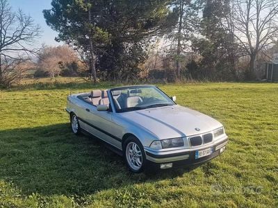 Usata BMW 320 Cabriolet Comfort Edition 150 CV (110 kW) 1999 Grigio Cabrio
