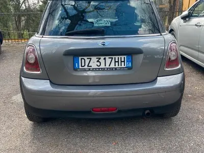 Usata Mini ONE 75 CV (55 kW) 2009 Utilitaria