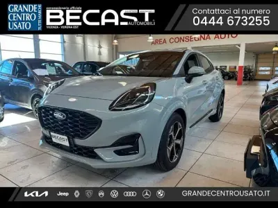 Nuova Ford Puma ST-Line 125 CV (91 kW) 2026 Grigio pastello SUV