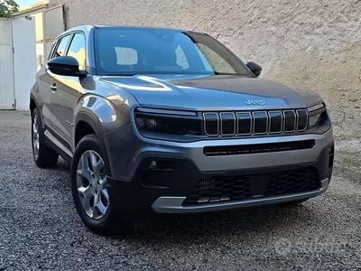 Nuova Jeep Avenger Altitude 101 CV (74 kW) 2025 Grigio SUV