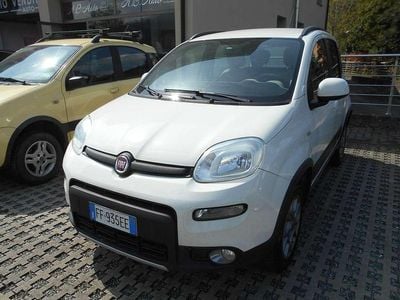 Usata Fiat Panda 4x4 S 95 CV (69 kW) 2016 Bianco Utilitaria