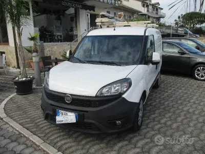 Usata Fiat Doblò 120 CV (88 kW) 2019 Bianco Monovolume