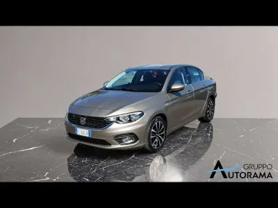 Usata Fiat Tipo Lounge 110 CV (80 kW) 2017 Beige Berlina