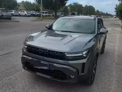 Usata Dacia Duster Journey 101 CV (74 kW) 2024 Grigio SUV