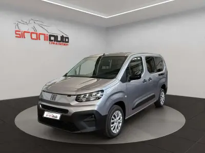 Nuova Fiat Doblò 131 CV (96 kW) 2026 Grigio Monovolume
