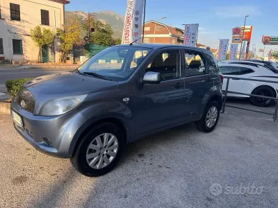 Usata Daihatsu Terios 105 CV (77 kW) 2007 Grigio SUV