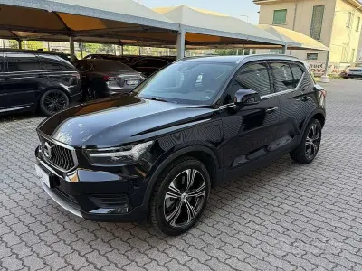 Usata Volvo XC40 Inscription 129 CV (94 kW) 2022 Nero / metallizzato SUV