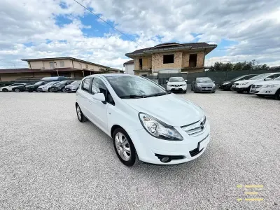 Usata Opel Corsa 95 CV (69 kW) 2011 Bianco Utilitaria