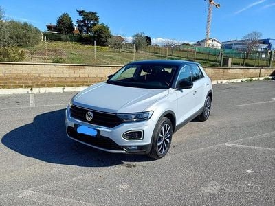 Usata VW T-Roc 116 CV (85 kW) 2019 Bianco SUV