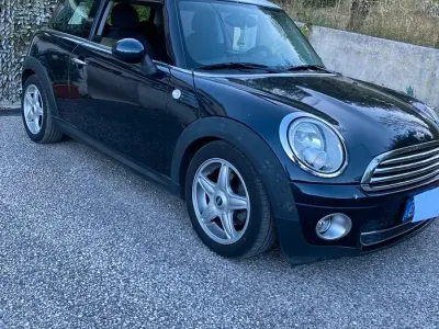 Usata Mini Cooper 112 CV (82 kW) 2009 Nero Utilitaria