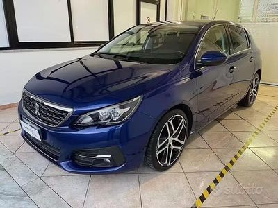 Gebraucht Peugeot 308 Allure 120 PS (88 kW) 2018 Blau Limousine