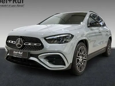 Usata Mercedes GLA200 AMG 163 CV (119 kW) 2025 Grigio SUV