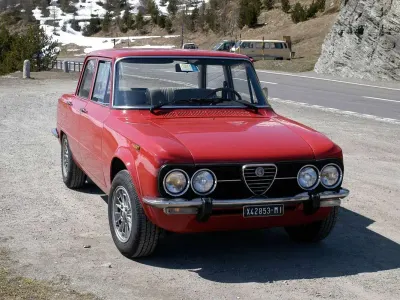 Usata Alfa Romeo Giulia Super 88 CV (64 kW) 1976 Rosso Berlina