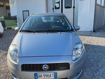 Usata Fiat Grande Punto Dynamic 75 CV (55 kW) 2007 Grigio Utilitaria