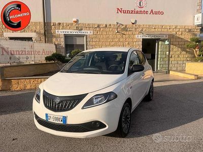 Usata Lancia Ypsilon S 69 CV (50 kW) 2023 Bianco Utilitaria