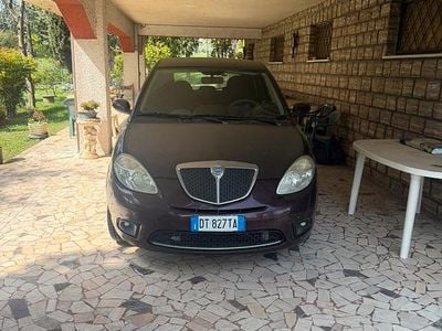 Begagnad Lancia Ypsilon 60 HK (44 kW) 2009 Halvkombi