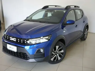 Nuova Dacia Sandero Expression 122 CV (89 kW) 2026 Blu iron Berlina