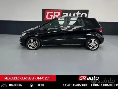 Usata Mercedes B200 Premium 140 CV (102 kW) 2011 Other Utilitaria