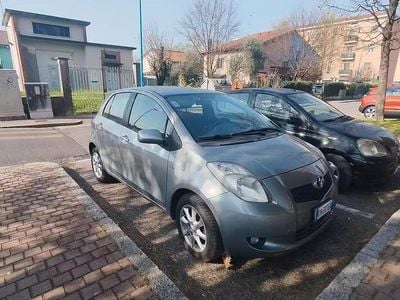 Usata Toyota Yaris 2008 Grigio Utilitaria