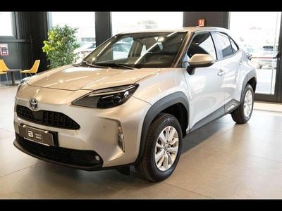 Usata Toyota Yaris Cross Business Edition 116 CV (85 kW) 2024 Argento SUV