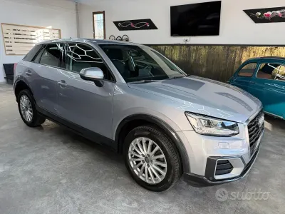 Usata Audi Q2 Business 116 CV (85 kW) 2019 Grigio SUV