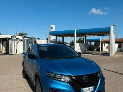 Usata Nissan Qashqai N-Connecta 116 CV (85 kW) 2020 Blu SUV
