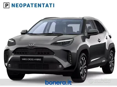 Nuova Toyota Yaris Cross Trend 131 CV (96 kW) 2026 Grigio SUV