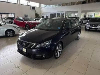 Usata Peugeot 308 Allure 131 CV (96 kW) 2019 Grigio Station wagon