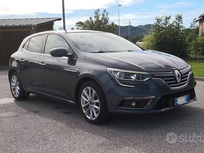 Usata Renault Mégane IV 110 CV (80 kW) 2016 Grigio Berlina