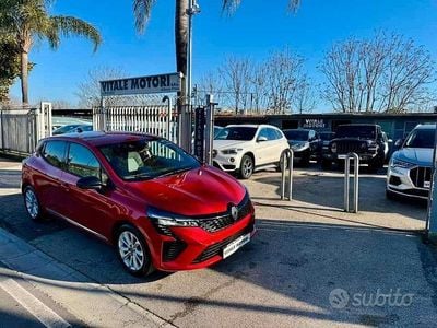 Usata Renault Clio V 100 CV (73 kW) 2024 Rosso Berlina