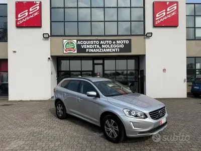 Usata Volvo XC60 136 CV (100 kW) 2015 Grigio SUV