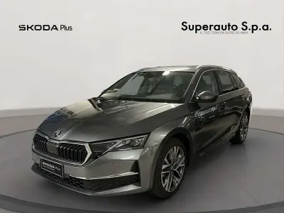 Usata Skoda Octavia Style 150 CV (110 kW) 2025 Grigio Station wagon