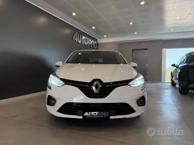 Usata Renault Clio V Zen 101 CV (74 kW) 2020 Bianco Berlina