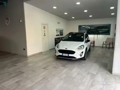 Usata Ford Fiesta Active 100 CV (73 kW) 2018 Bianco Utilitaria