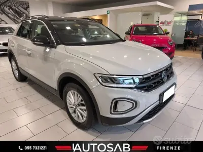 Begagnad VW T-Roc Life 110 HK (80 kW) 2022 Grå SUV