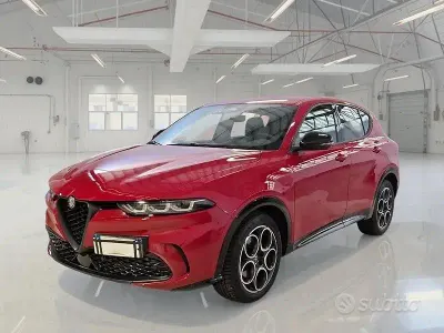 Usata Alfa Romeo Tonale Sprint 131 CV (96 kW) 2024 Rosso SUV