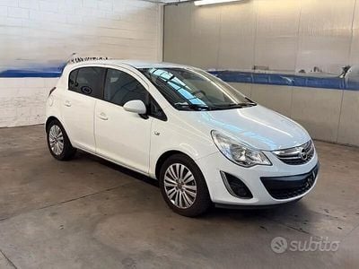 Usata Opel Corsa 86 CV (63 kW) 2013 Bianco Utilitaria
